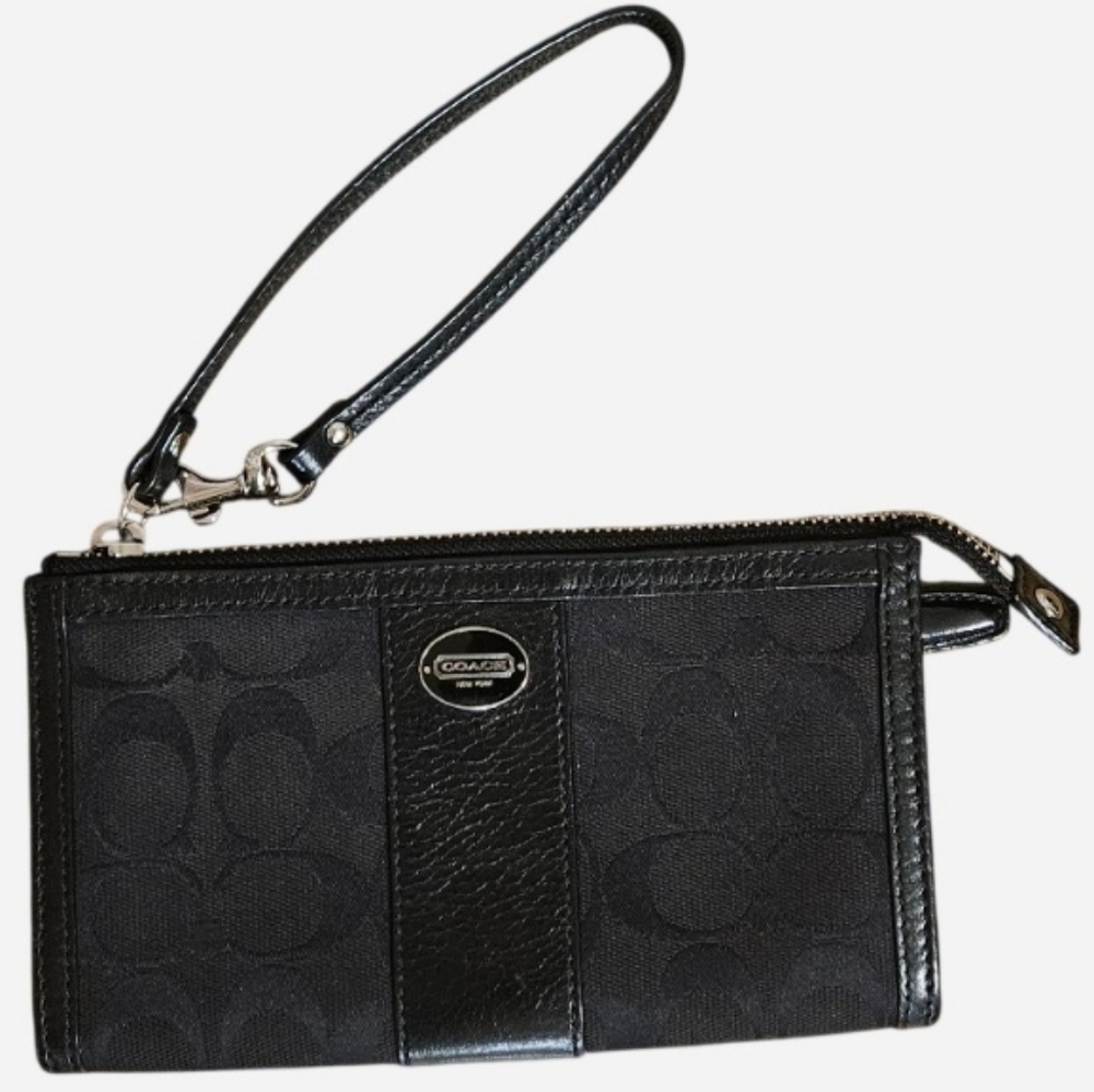 Coach Large Black Signature Wristlet - EUC
